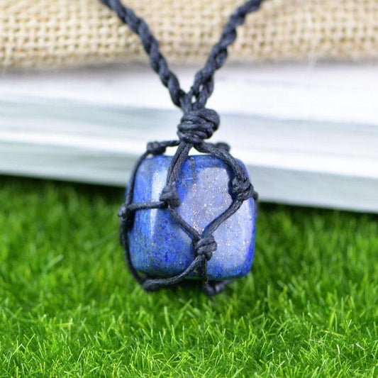 “Vitality and Tonus” macrame necklace with Lapis Lazuli | Pendentif | Colliers & Pendentifs, Lapis Lazuli, necklace, new, OCU1 | Guided Meditation