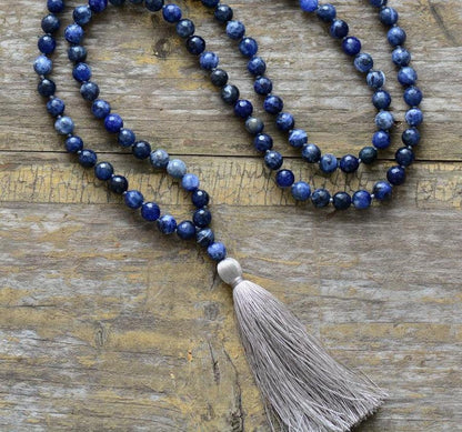 Mala "Understanding and Knowledge" in Sodalite beads | Mala bouddhiste | bead, Knowledge, Malas, Malas bouddhiste, OCU1, Sodalite, Understanding | Guided Meditation