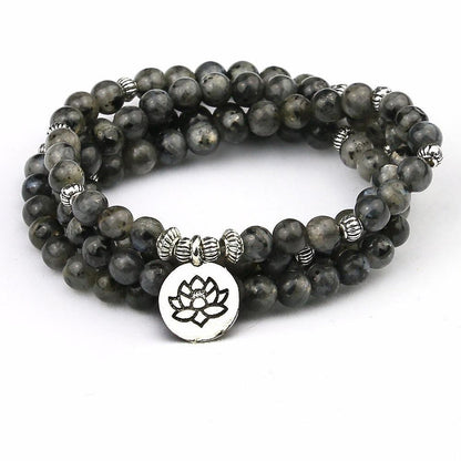 Meditation mala in black agate beads and "Lotus Flower" charm | Mala bouddhiste | bead, black agate, Lotus Flower, Malas, Malas bouddhiste, meditation, OCU1 | Guided Meditation