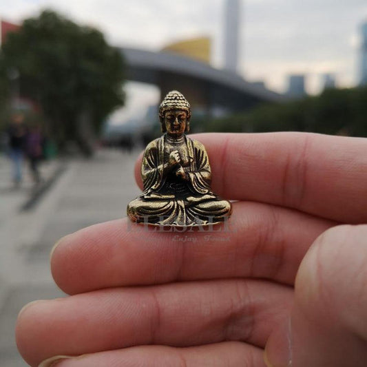 Sculptured statuette of Buddha in brass | Décoration | Bouddha, Buddha, Buddha head, Buddha's Head, Maison et décoration, new, OCU1 | Guided Meditation